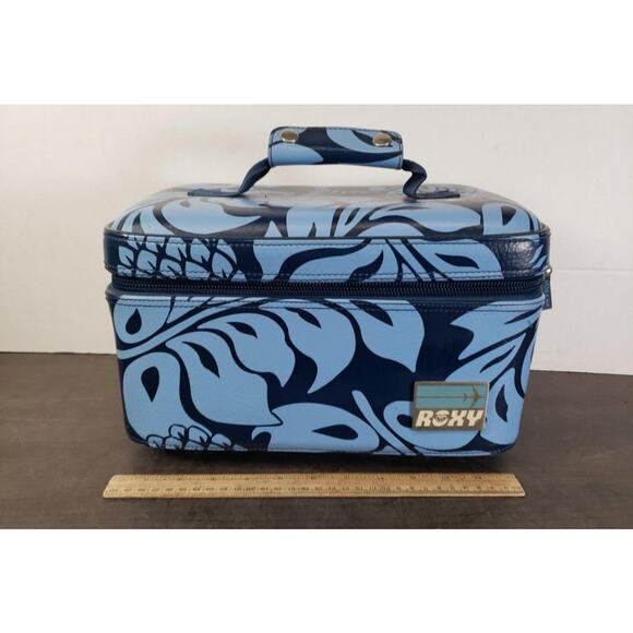Roxy Other - 15 ROXY EUC VINTAGE MAKEUP TRAVEL CASE
